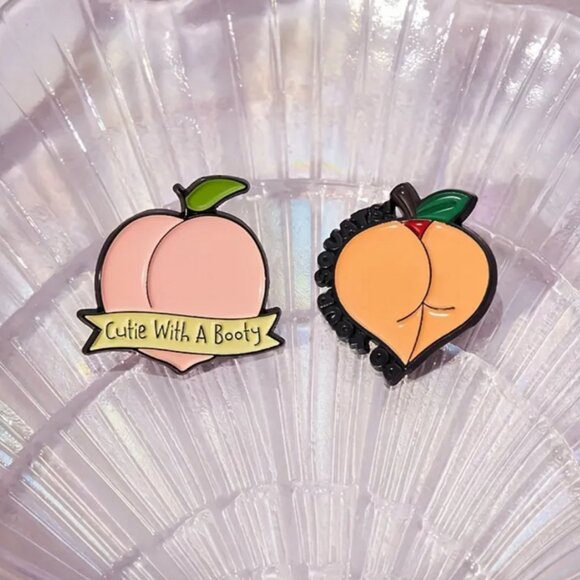Cheeky Peach Bum Comical Pins - Picture 4 of 9